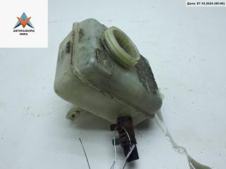 бачок тормозной жидкости Volkswagen Golf 4 поколение 2000, 1.4 л., бензин, МКПП, чёрный, хетчбэк 5 дв.