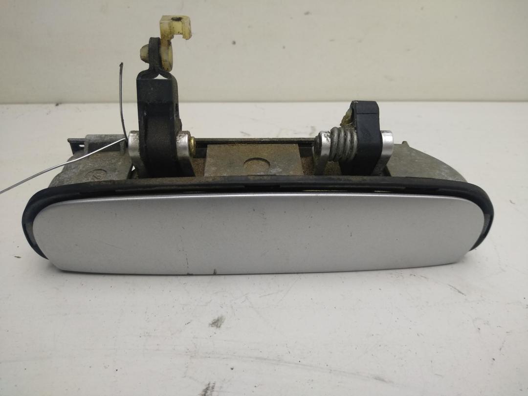 ручка наружная задняя правая Audi A6 4B/C5 1999, 2.5 л., дизель, МКПП, серый, седан - фото №1