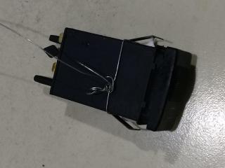 кнопка (выключатель) Audi A4 B5 1998, 2.4 л., бензин, МКПП, синий, седан