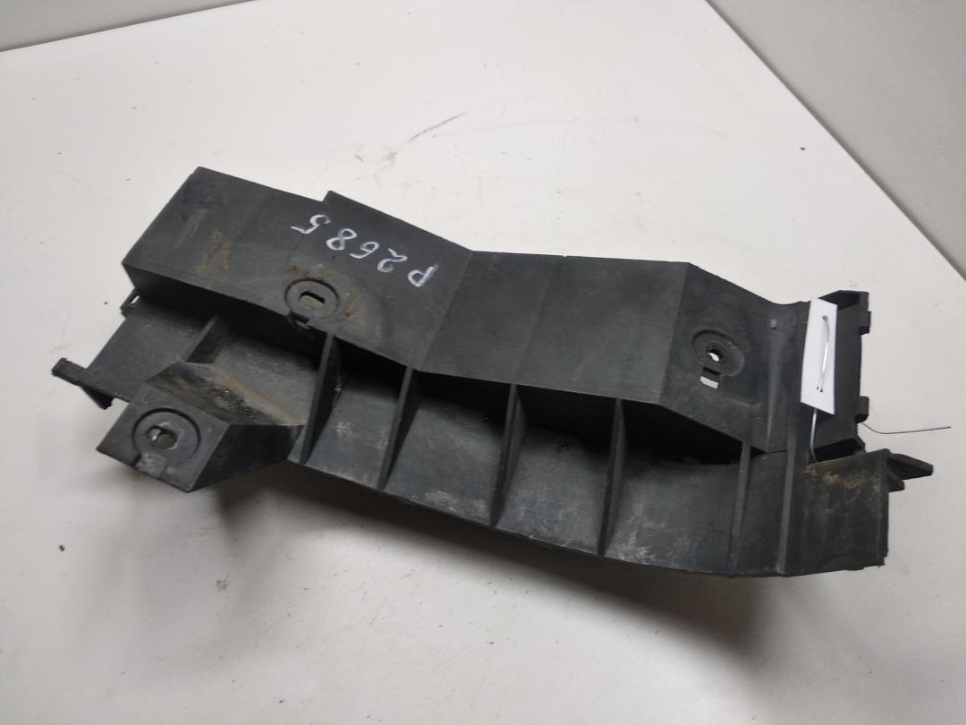 кронштейн заднего бампера Audi A3 8L 1998, 1.6 л., бензин, МКПП, серый, хетчбэк 3 дв., 8L0807377A