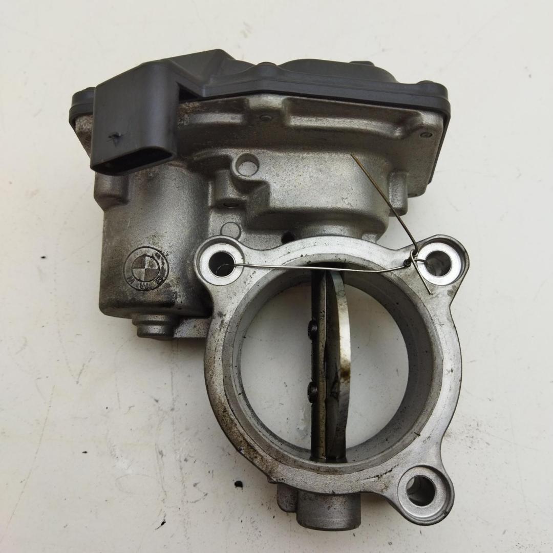 заслонка дроссельная BMW 5 F10/F11 2013, 2.0 л., дизель, АКПП, синий, универсал, 7810752