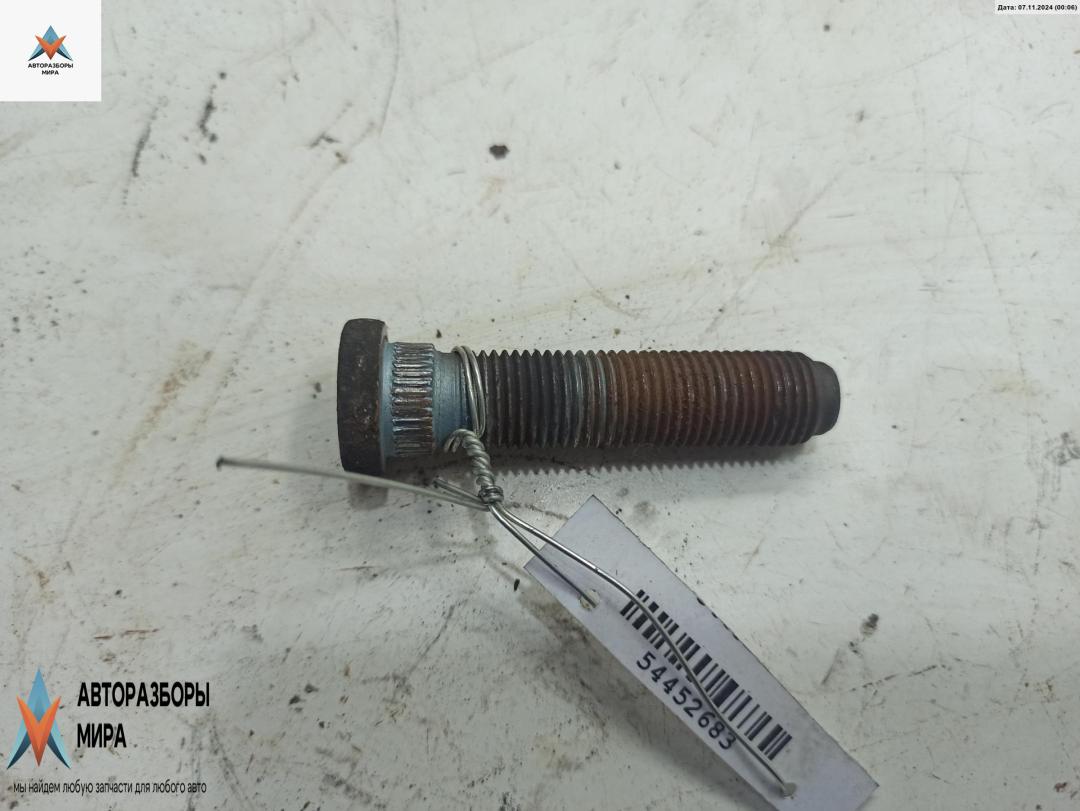 болт колесный Ford Transit Custom 1 поколение 2015, 2.2 л., дизель, МКПП, белый, микроавтобус - фото №1