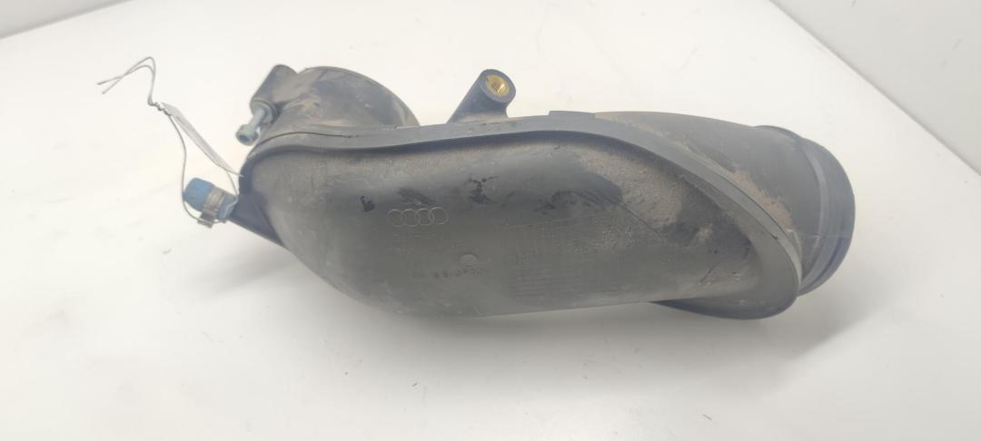 гофра инжектора Audi A4 B6 2003, 3.0 л., бензин, АКПП, универсал, 06C133354G