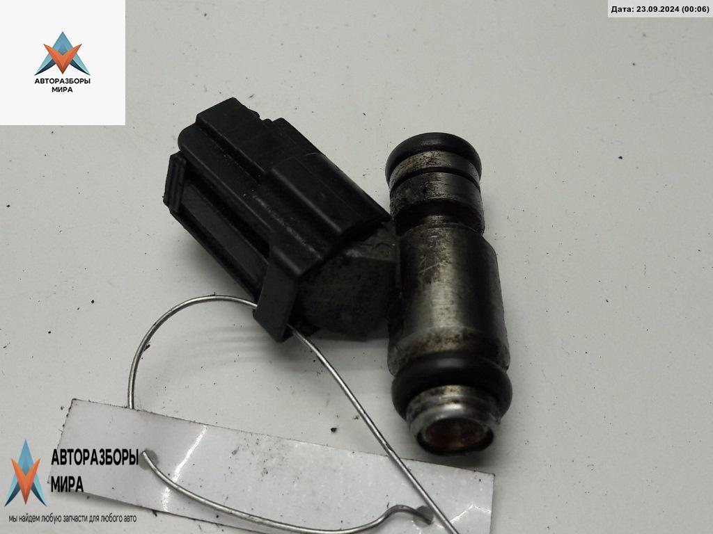 форсунка Volkswagen Golf 4 поколение 2001, 1.4 л., бензин, МКПП, серый, хетчбэк 3 дв., 036031G - фото №1