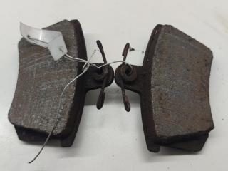 Колодки тормозные задние Audi A4 B5 1995, 1.8 л., бензин, МКПП, красный, седан