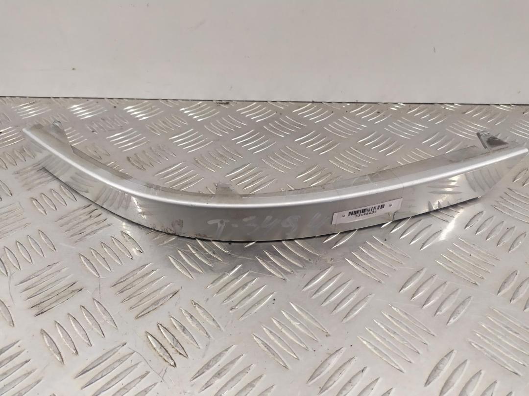 Ус под фонарь (накладка) правый BMW 7 серия E65/E66/E67 2001, 3.6 л., бензин, АКПП, серый, седан, 7012288 - фото №1
