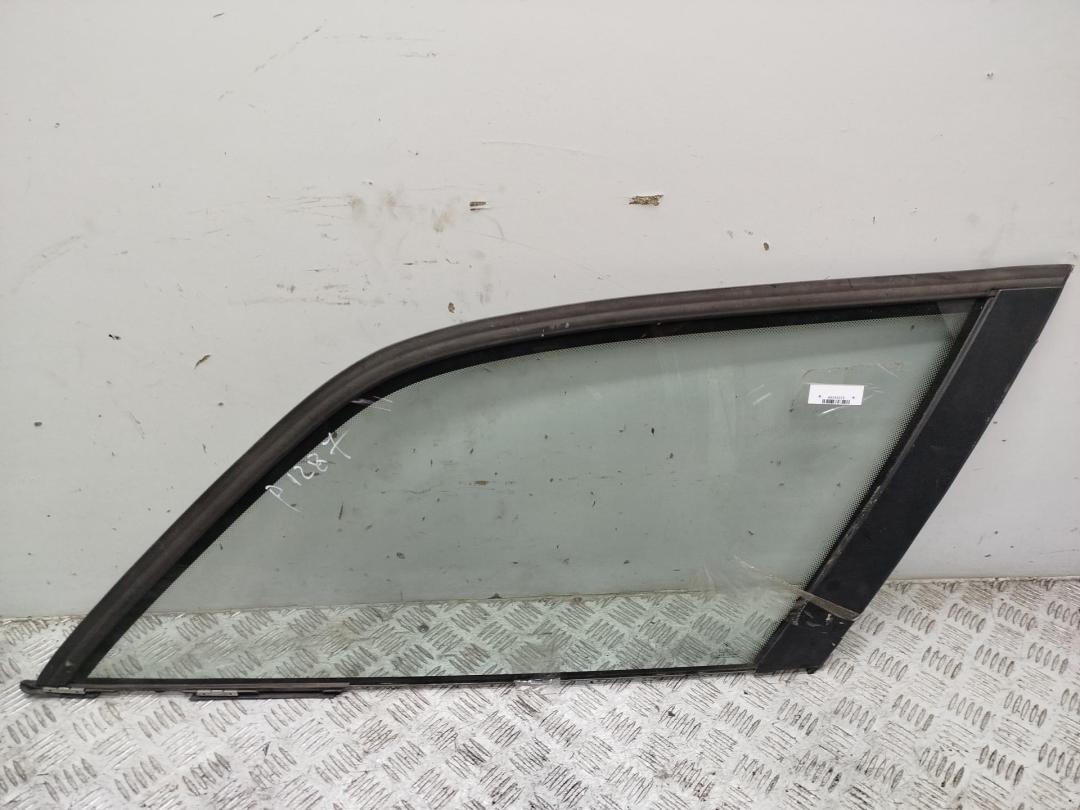 стекло (иные) BMW 5 E34 1993, 2.5 л., дизель, МКПП, красный, универсал