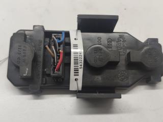 панель заднего левого фонаря Audi A6 4B/C5 1998, 2.4 л., бензин, МКПП, чёрный, универсал, BL3158B