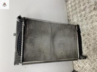 радиатор охлаждения Audi A6 4B/C5 1998, 2.4 л., бензин, МКПП, синий, универсал