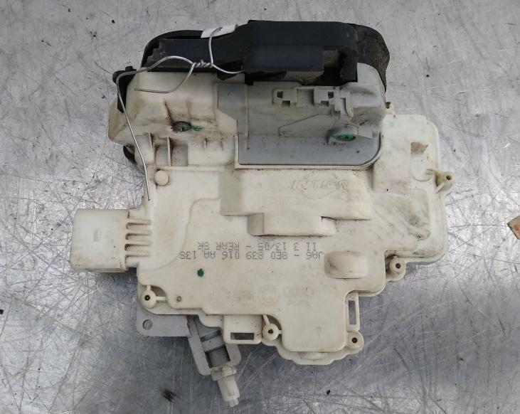 замок двери задней правой Audi A4 B7 2005, 2.5 л., дизель, АКПП, серый, универсал, 8E0839016AA