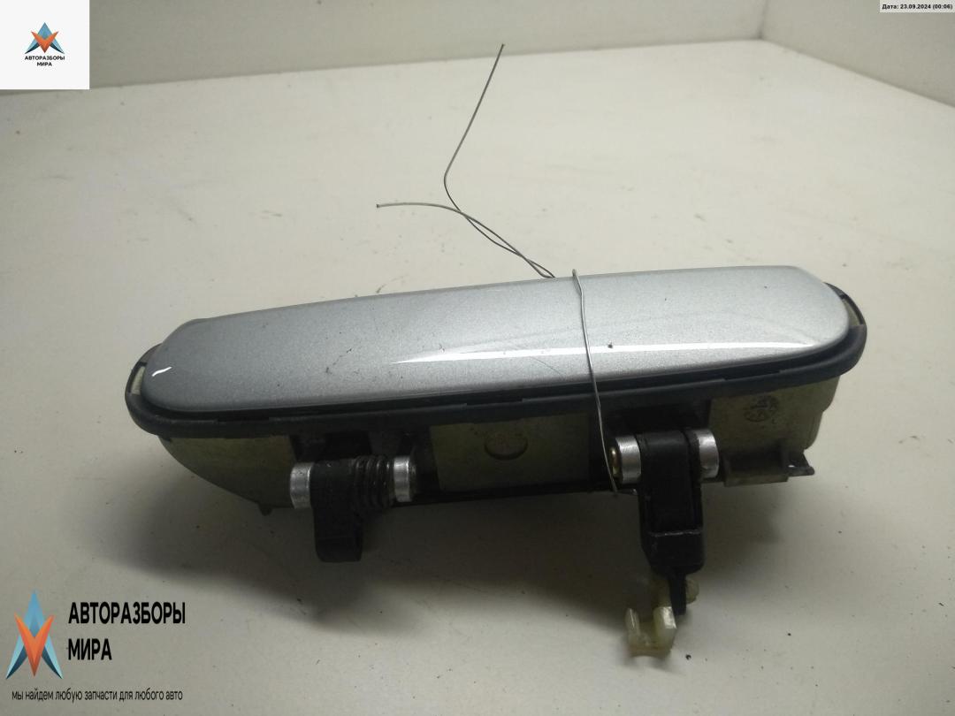 ручка наружная передняя правая Audi A6 4B/C5 1998, 2.5 л., дизель, МКПП, серый, седан - фото №1