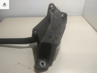 кронштейн двигателя Audi A4 B5 1997, 1.9 л., дизель, МКПП, синий, универсал, 8D0199307D