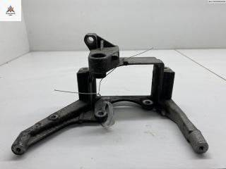 кронштейн гидроусилителя Audi A4 B5 1997, 2.4 л., бензин, МКПП, синий, универсал