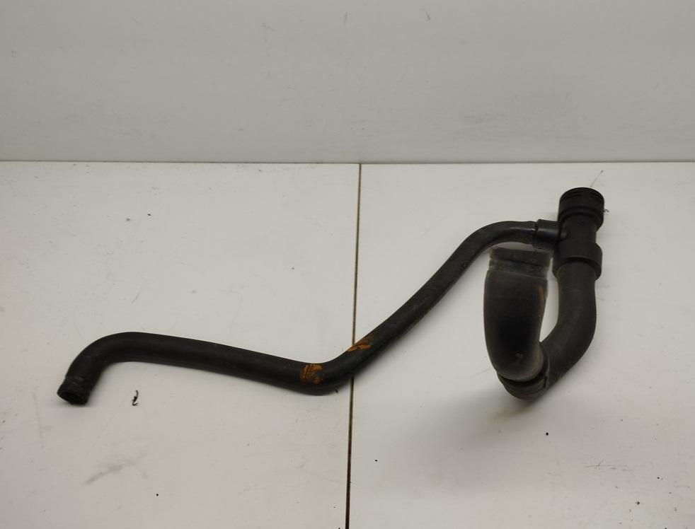 патрубок радиатора Audi A4 B5 1995, 1.8 л., бензин, 8D0121055G