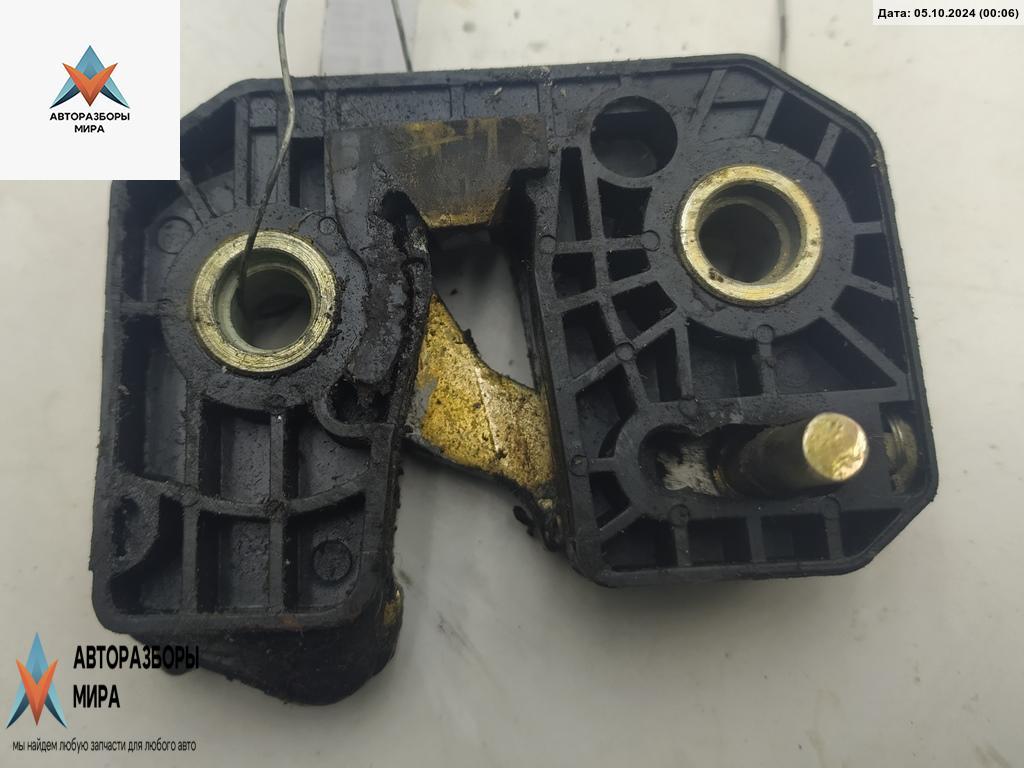 замок двери передней правой Volvo 940 1 поколение 1992, 2.3 л., бензин, МКПП, синий, универсал - фото №1