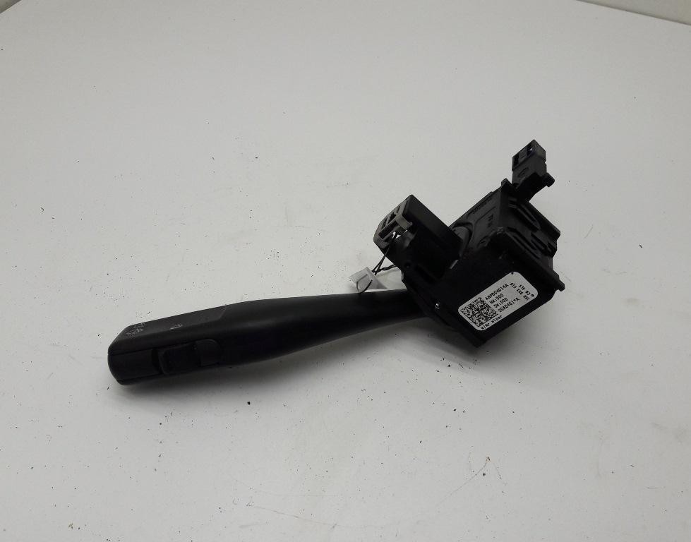 переключатель дворников Volkswagen Golf 5 поколение 2004, 1.4 л., бензин, МКПП, серый, хетчбэк 5 дв., 1K0953519H - фото №1
