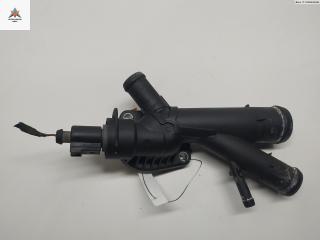 фланец (тройник) системы охлаждения Volkswagen Golf 6 поколение 2012, 1.6 л., дизель, МКПП, чёрный, хетчбэк 5 дв., 03L121131AA