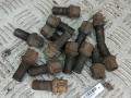 болт колесный Volkswagen Passat B5 1998, 2.8 л., бензин, МКПП, красный, универсал, 8D0601139D - фото №2