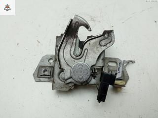 замок капота Volvo S40 2 поколение [рестайлинг] 2009, 1.6 л., дизель, МКПП, серый, универсал, 30716530