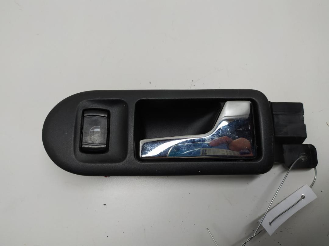 ручка внутренняя передняя правая Volkswagen Bora 1999, 2.3 л., бензин, МКПП, серый, универсал