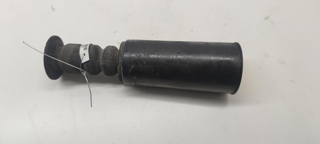 Отбойник подвески Audi 80 8A/B3 1990, 1.8 л., бензин, МКПП, белый, седан, 893512131 - фото №1