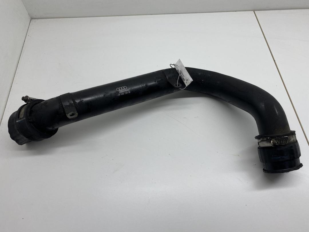 патрубок турбины Audi A4 B6 2004, 2.5 л., дизель, 059145731M - фото №1