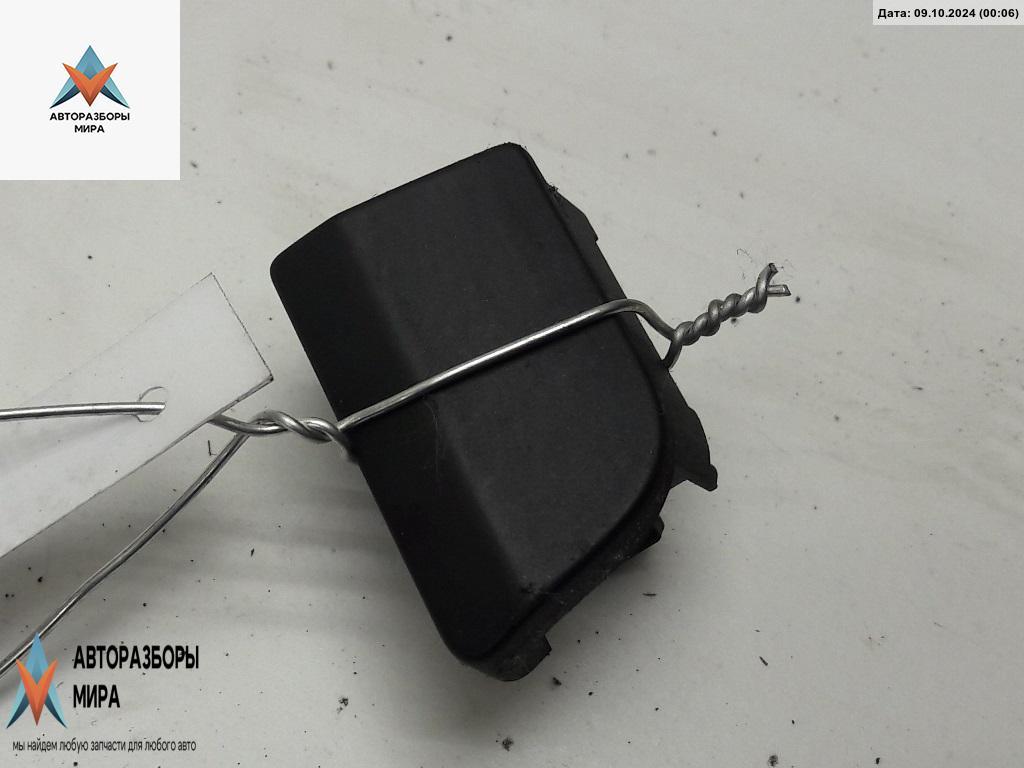 накладка декоративная Skoda Superb 2 поколение 2012, 2.0 л., дизель, МКПП, серый, седан, 3T0858179F - фото №1