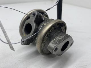 клапан EGR Audi A4 B6 2001, 3.0 л., бензин, МКПП, синий, седан, 06C131101