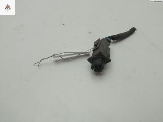 Патрон лампы указателя поворота Volvo V70 1 поколение 1999, 2.4 л., бензин, МКПП, чёрный, седан