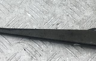 Щеткодержатель (поводок стеклоочистителя) передний Saab 900 2 поколение 1995, 2.0 л., бензин, МКПП, серый, хетчбэк 3 дв.