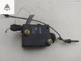 замок лючка топливного бака BMW 3 серия E36 1994, 1.6 л., бензин, МКПП, красный, седан, 1387610