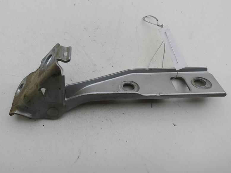 петля капота левая Volkswagen Bora 2000, серый, седан, 1J0823301