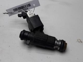 форсунка Volkswagen Polo 3 поколение 1998, 1.4 л., бензин, МКПП, серый, хетчбэк 5 дв., 030906031E