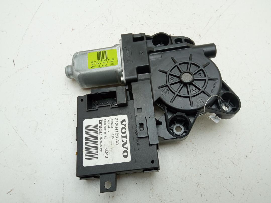 моторчик стеклоподъемника задний правый Volvo S40 / V50 2008, 2.0 л., дизель, МКПП, жёлтый, универсал, 31264189