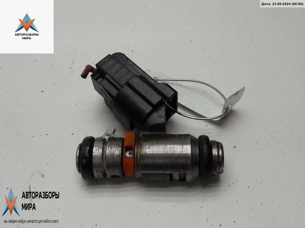 форсунка Volkswagen Golf 4 поколение 2001, 1.4 л., бензин, МКПП, серый, хетчбэк 3 дв., 036031G - фото №1