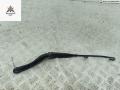 Щеткодержатель (поводок стеклоочистителя) передний Audi A8 D2/4D 1996, 4.2 л., бензин, АКПП, серый, седан, 4D0955407B - фото №2