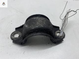 крепление стабилизатора / втулки стабилизатора Audi A4 B8/8K 2008, 2.0 л., дизель, МКПП, серый, универсал, 4D0411336G