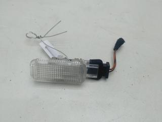 фонарь салона (плафон) Volkswagen Passat B5 1998, 1.8 л., бензин, МКПП, красный, универсал, 3B0947415