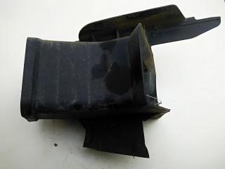 воздуховод BMW 3 E46 2002, 2.2 л., бензин, МКПП, серый, купе, 8238419