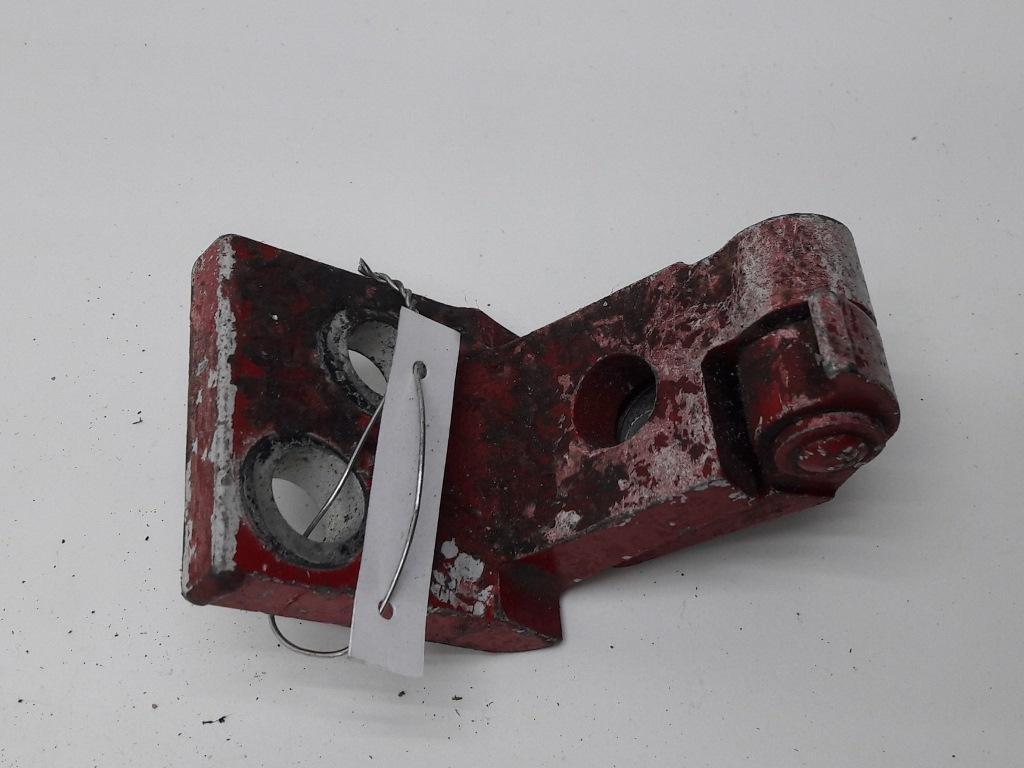 петля двери Volkswagen Polo 1996, красный, седан, 6K0831402