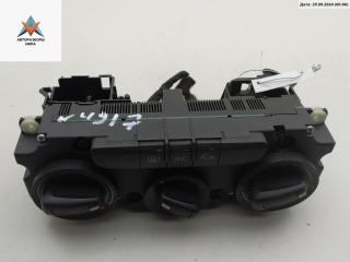 блок управления печки / климат-контроля Audi A3 8P/8PA [2-й рестайлинг] 2009, 2.0 л., дизель, МКПП, красный, хетчбэк 5 дв., 3S2820045A