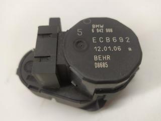 моторчик заслонки печки BMW 5 серия E60/E61 2006, 2.5 л., дизель, МКПП, серый, универсал, 6942988