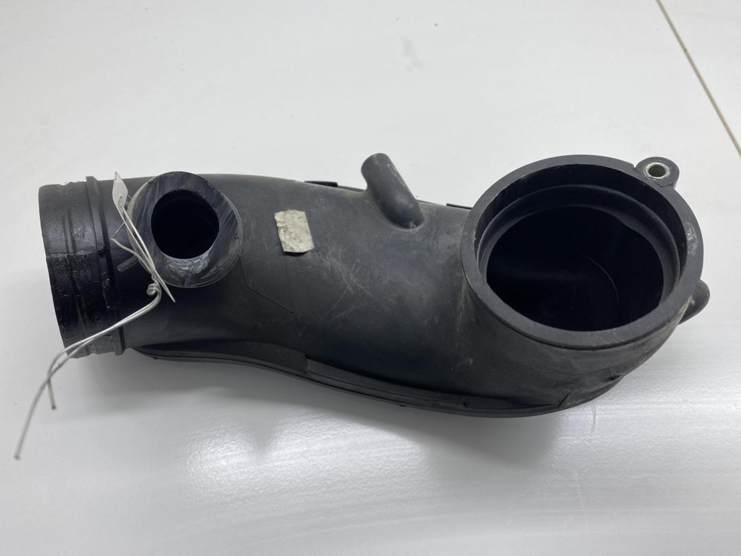 гофра инжектора Audi A6 C5 2003, 3.0 л., бензин, МКПП, универсал, 06C133354G