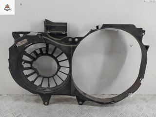 диффузор вентилятора Audi A4 B6 2003, 2.5 л., дизель, МКПП, чёрный, универсал, 8E0121205T