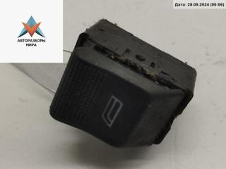 кнопка стеклоподъемника переднего левого Audi A4 B5 1996, 1.8 л., бензин, АКПП, серый, универсал, 4D0959855