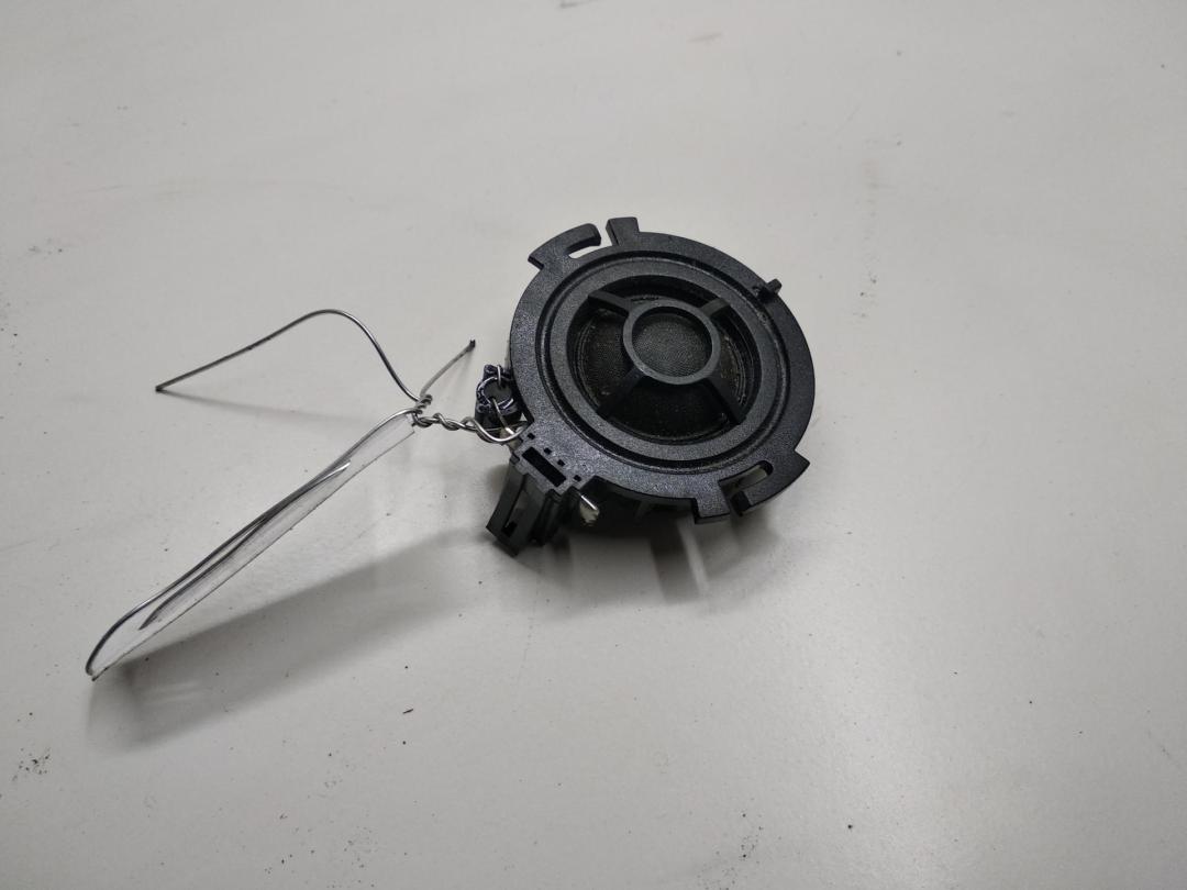 динамик двери Audi A6 4F/C6 2007, 2.0 л., дизель, МКПП, серый, универсал, 4F0035399A - фото №1