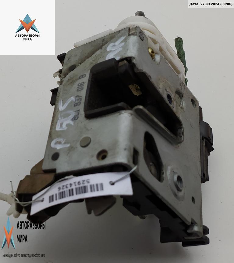 замок двери передней правой Audi A3 8L 1999, 1.9 л., дизель, МКПП, красный, хетчбэк 3 дв. - фото №1