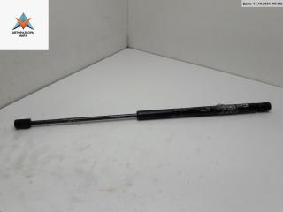 амортизатор крышки багажника (3-5 двери) Volkswagen Golf 3 поколение 1997, 1.8 л., бензин, МКПП, зелёный, хетчбэк 3 дв., 1H6827550A