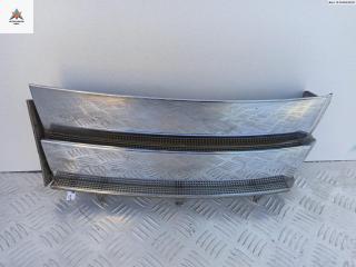 молдинг крыла Land Rover Range Rover 3 поколение 2003, 3.0 л., дизель, АКПП, синий, внедорожник 5 дв., 51137026900, 7026900