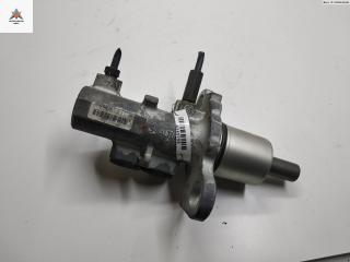 цилиндр тормозной главный Audi A4 B5 [рестайлинг] 1999, 1.6 л., бензин, МКПП, красный, седан, 8E0811301